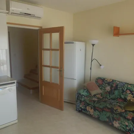 Apartamento Llanca A 300 Metros De La Playa